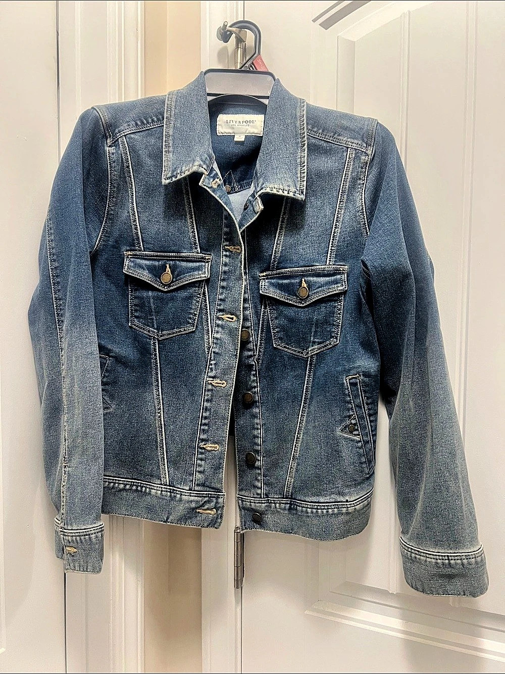 Liverpool Denim Jacket in Blue Size Medium Like New